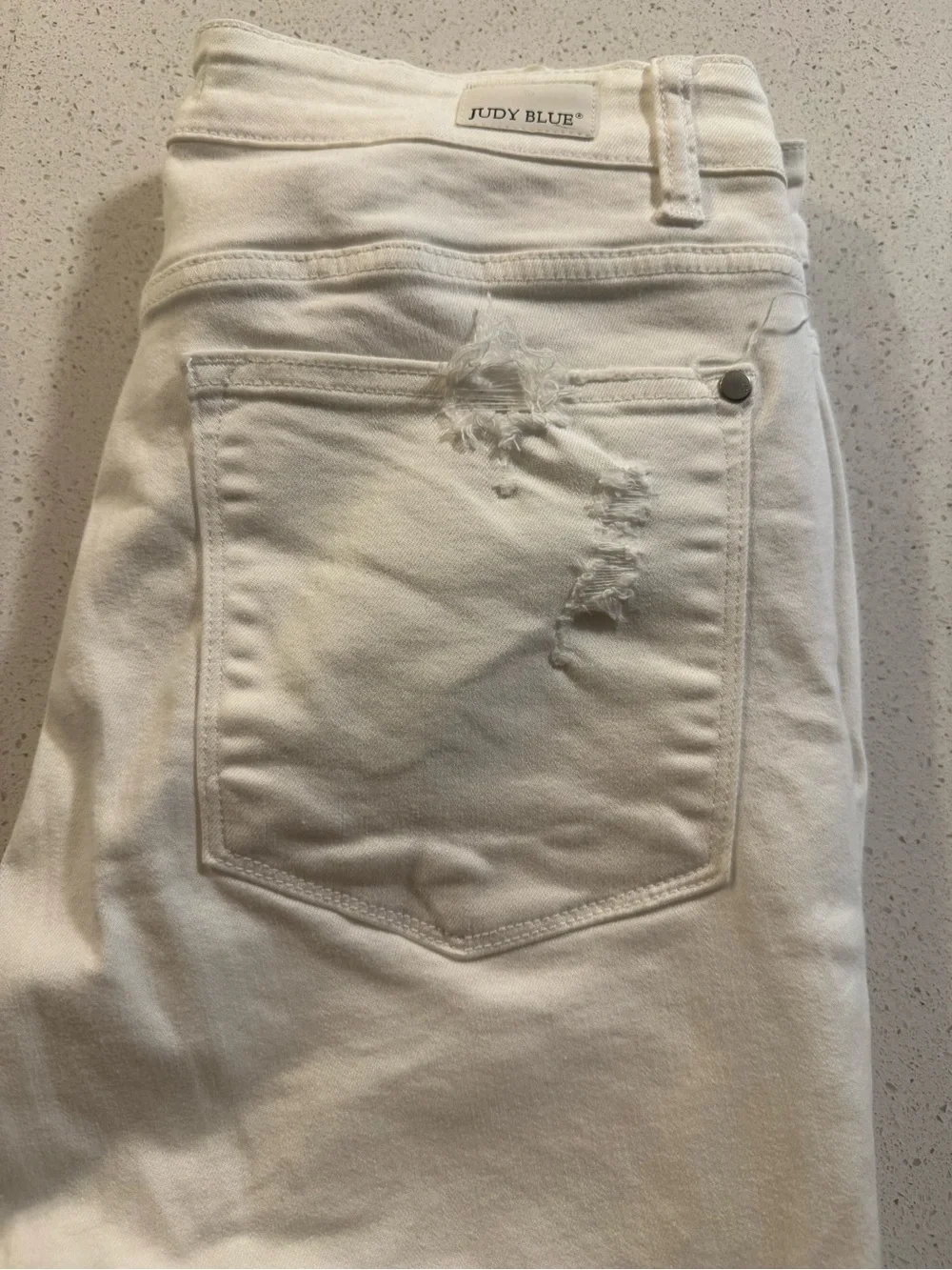 Judy Blue Mid-Rise White Distressed Skinny Jeans, Size 14W. Like New